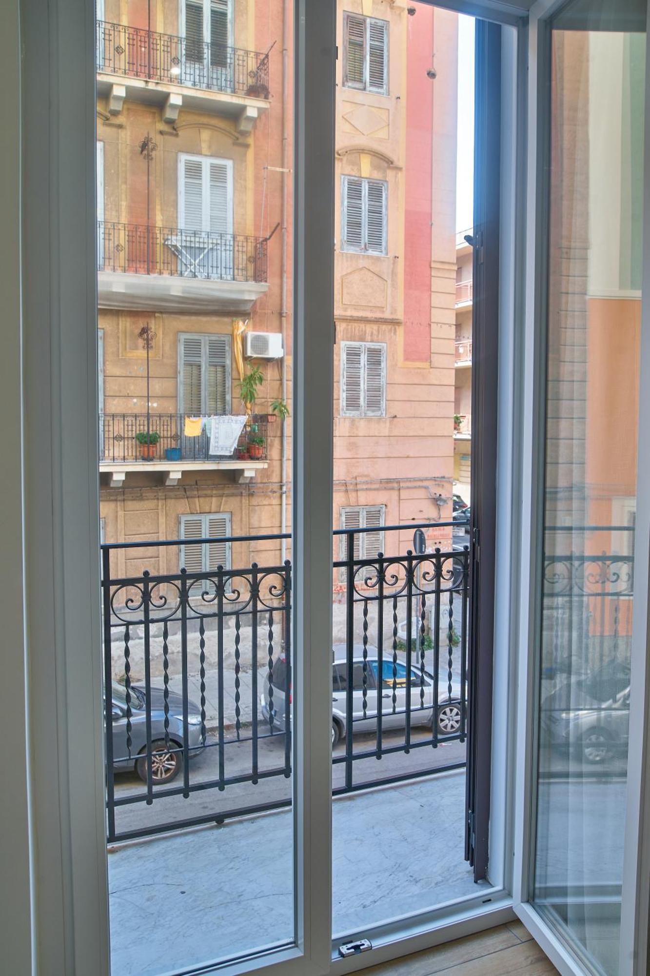 D'Aragona Guest House Palermo Bagian luar foto