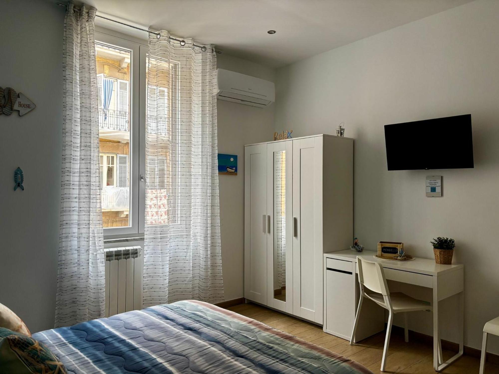 D'Aragona Guest House Palermo Bagian luar foto